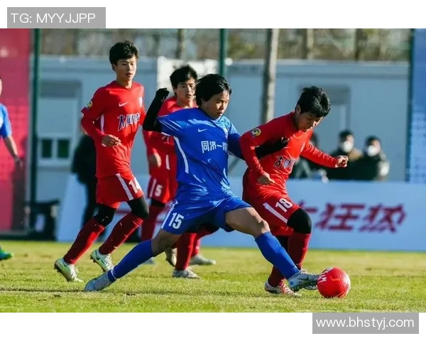 上海足球队灵活性探讨：如何应对变化与挑战的策略分析