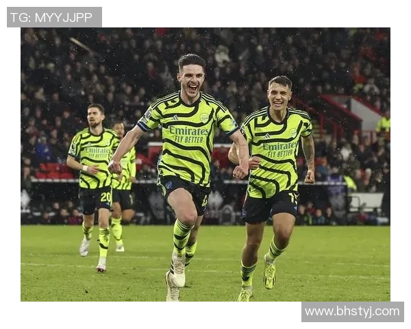 偶然自拍竟然捕捉到足球明星的精彩瞬间令人惊喜不已