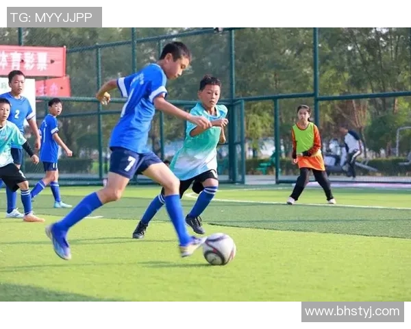 探索涂胶足球的技术创新与应用前景助力足球运动的全面发展与普及 探索涂胶足球的技术创新与应用前景助力足球运动的全面发展与普及